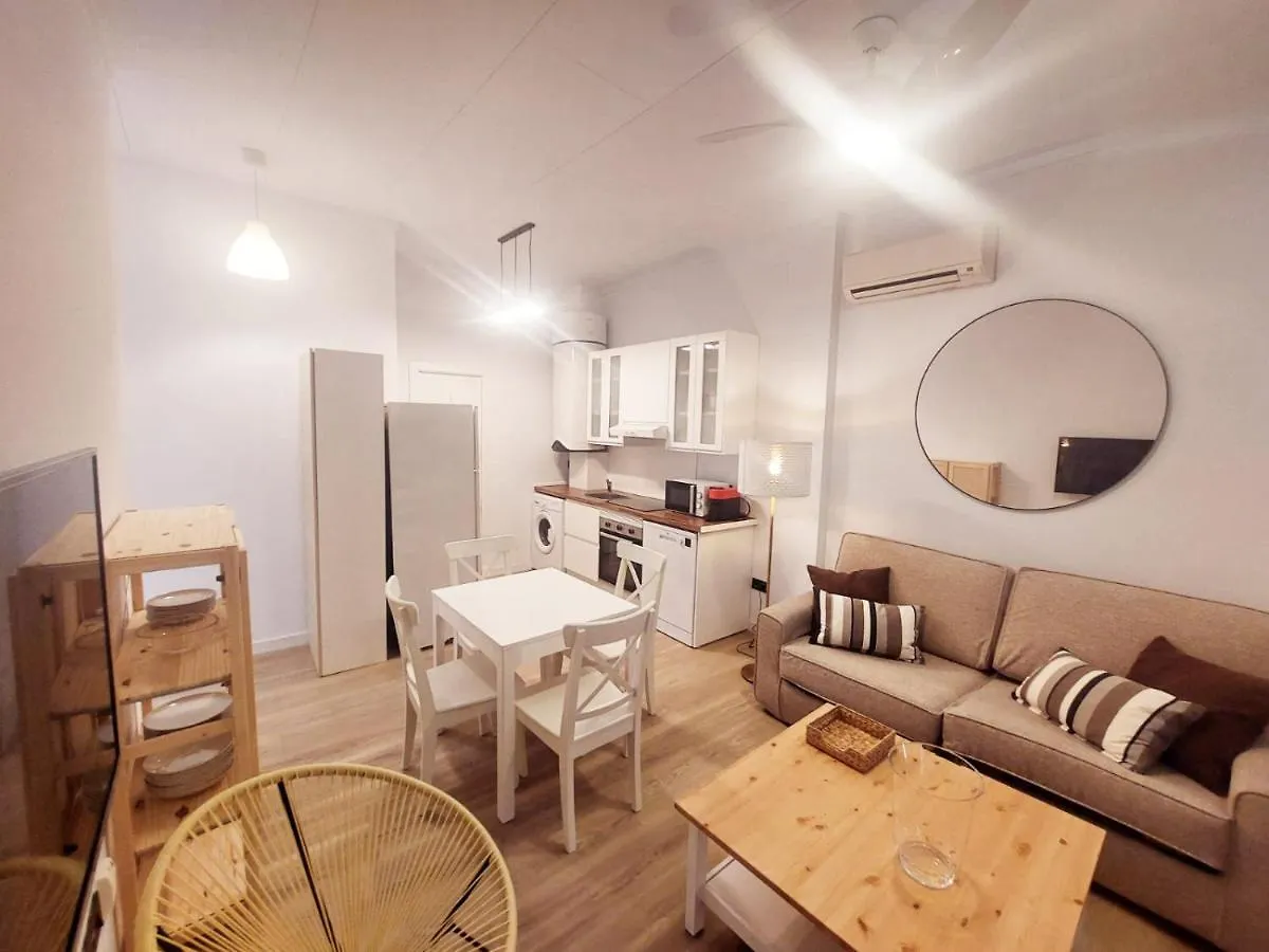 Apartment Dona Elvira Carreteria Spain