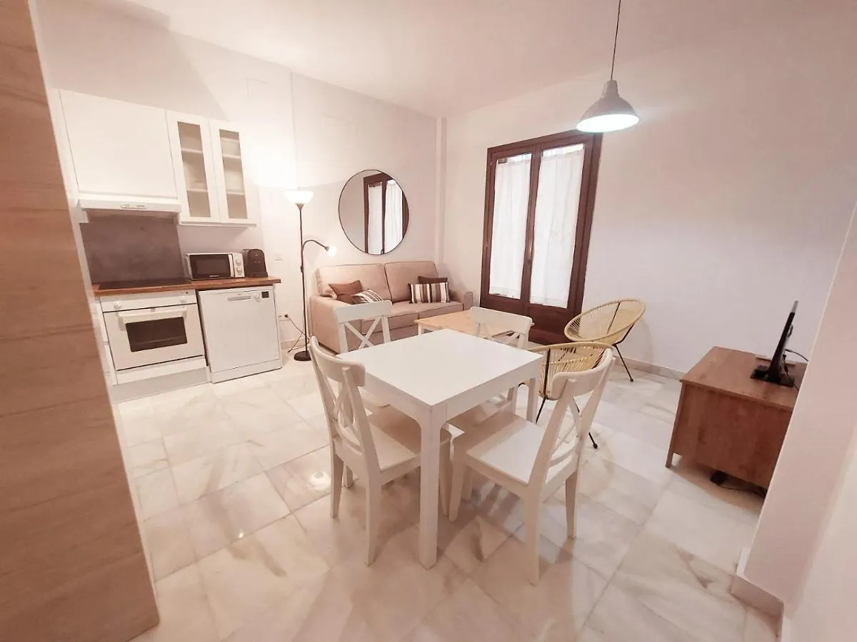 Apartament Dona Elvira Carreteria Malaga 0*,  Hiszpania