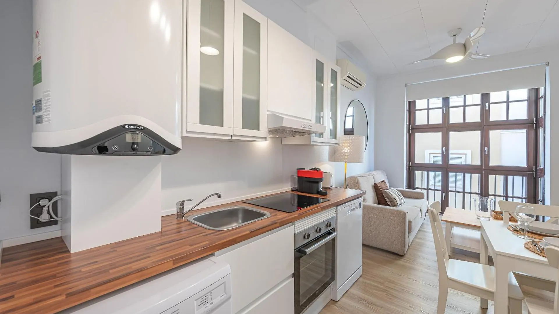 Apartament Dona Elvira Carreteria Malaga Hiszpania