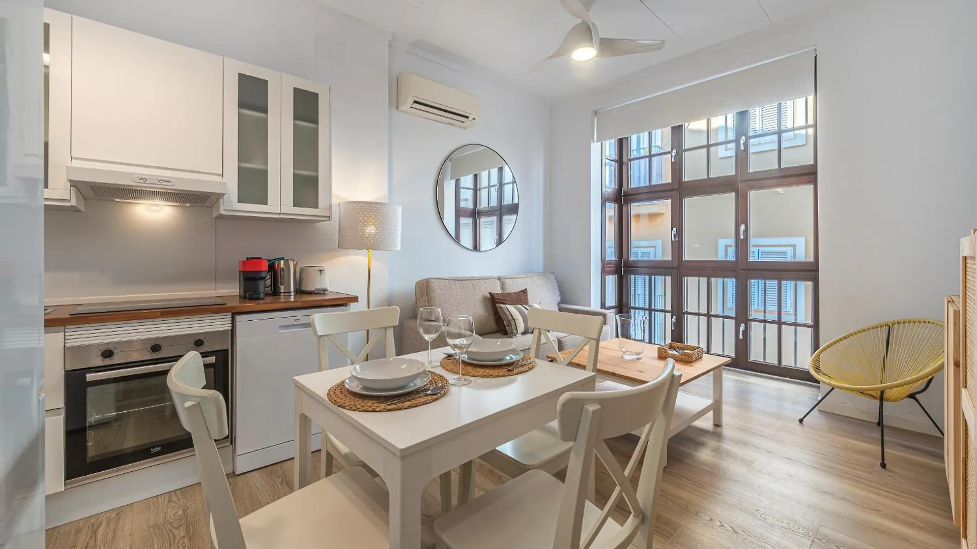 Apartament Dona Elvira Carreteria Malaga Hiszpania