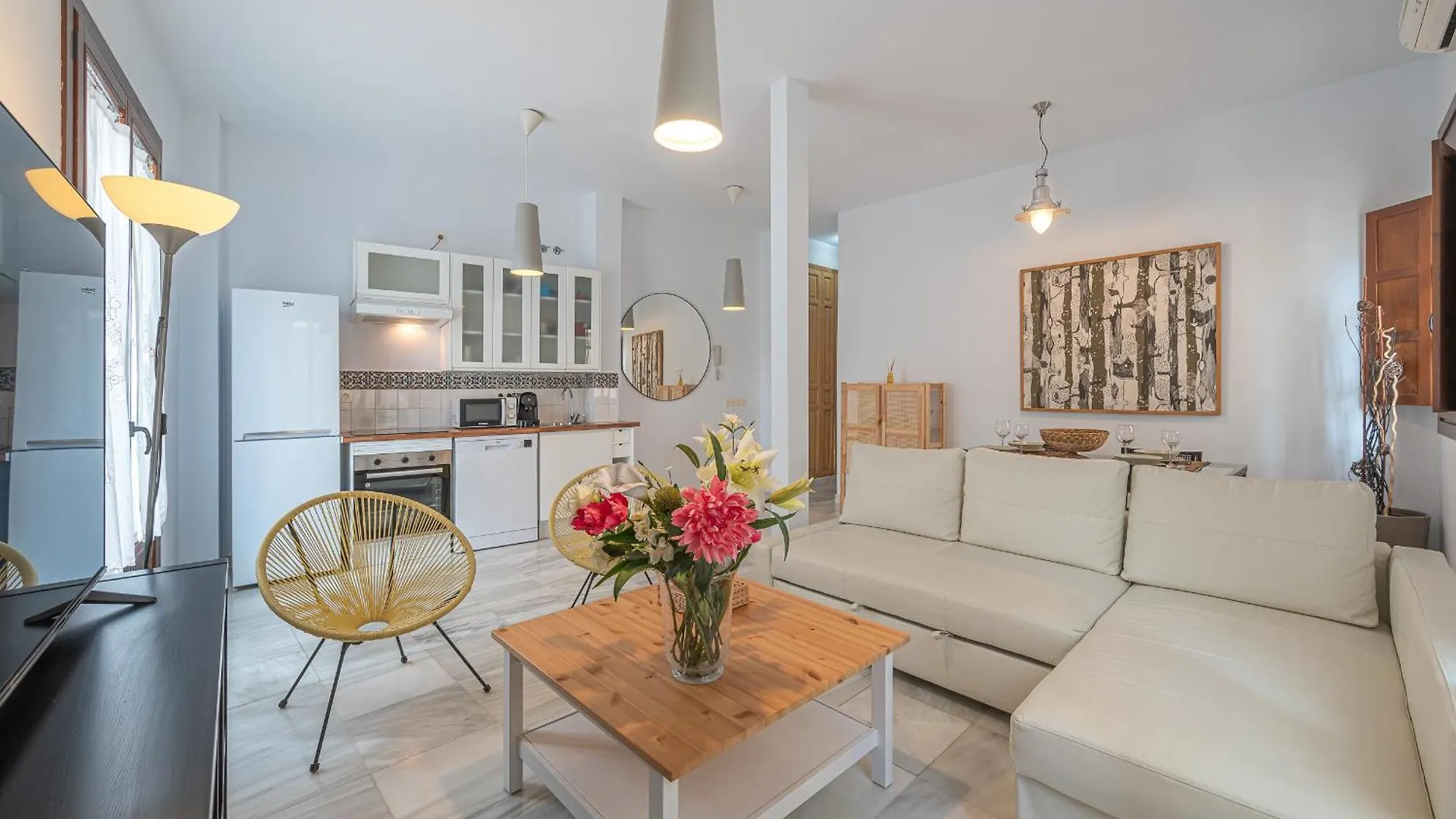 Dona Elvira Carreteria Apartment Malaga