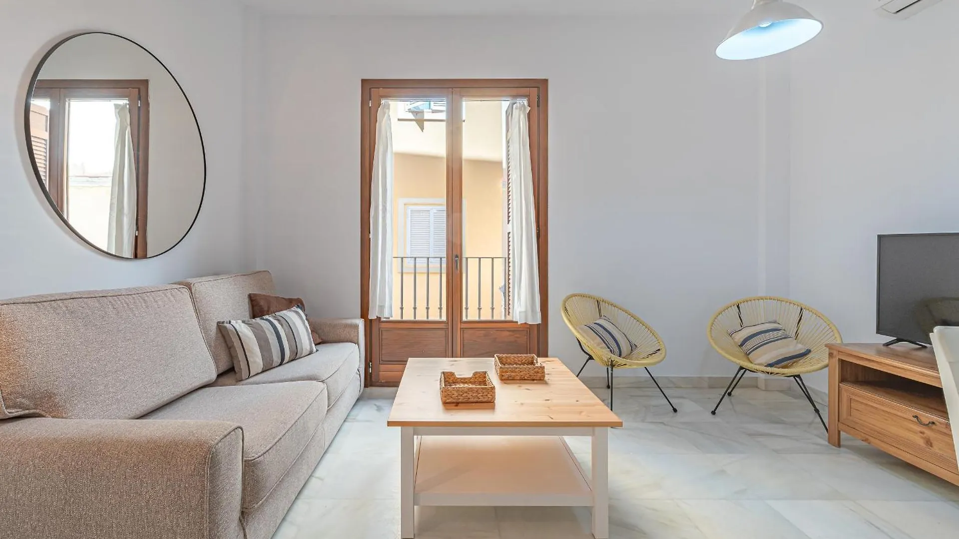 Apartment Dona Elvira Carreteria