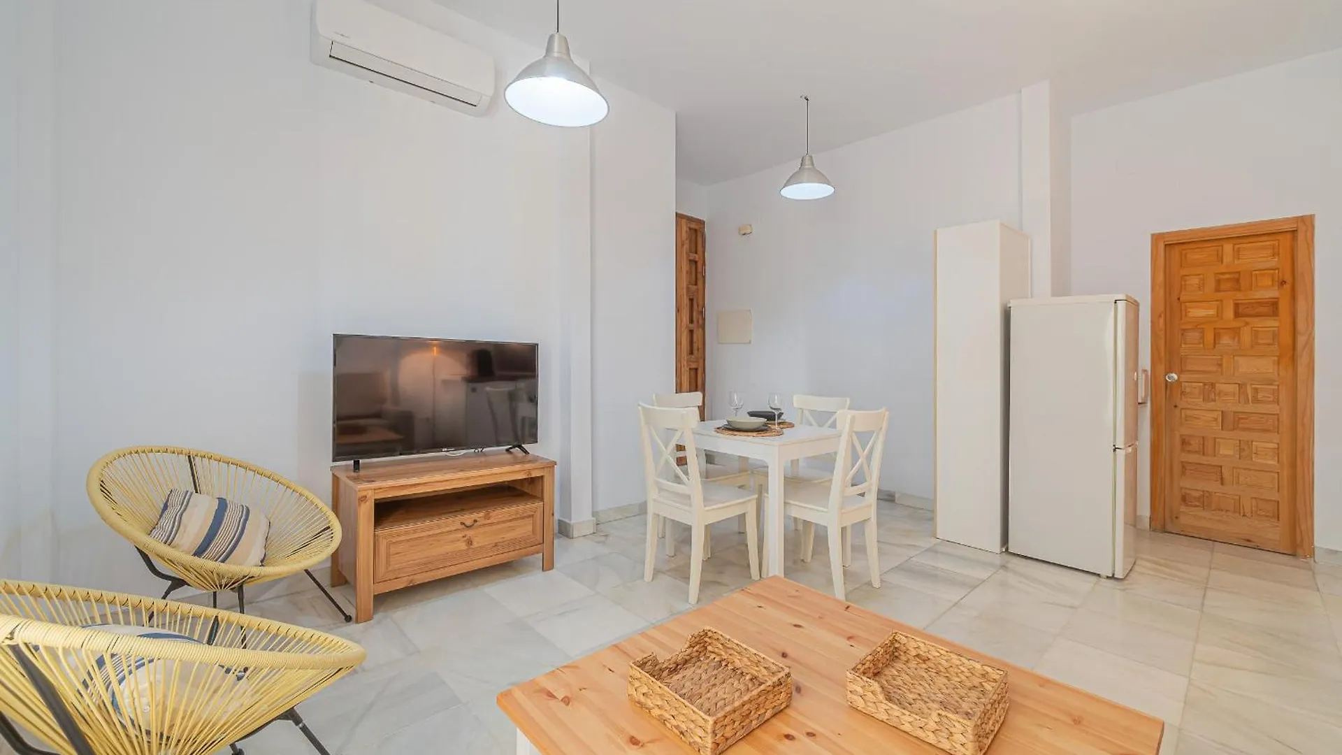 Apartment Dona Elvira Carreteria
