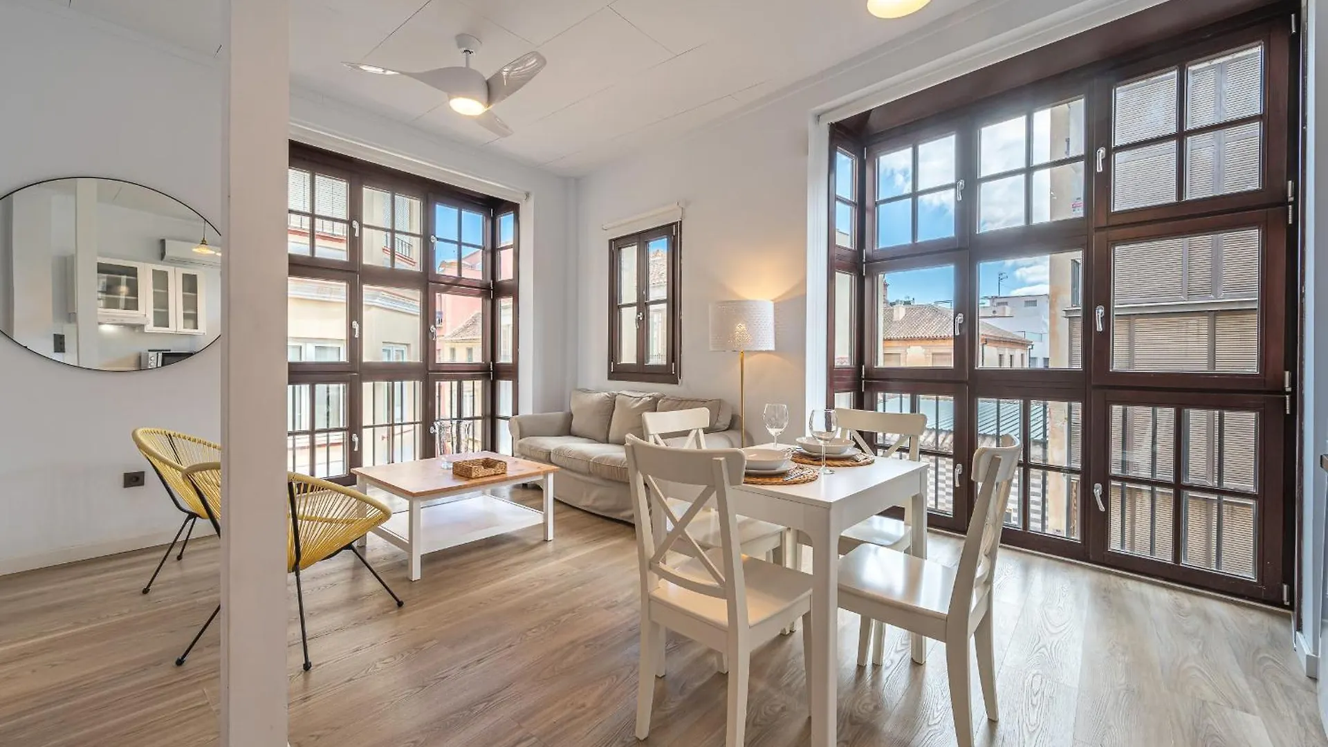 Apartment Dona Elvira Carreteria Spain